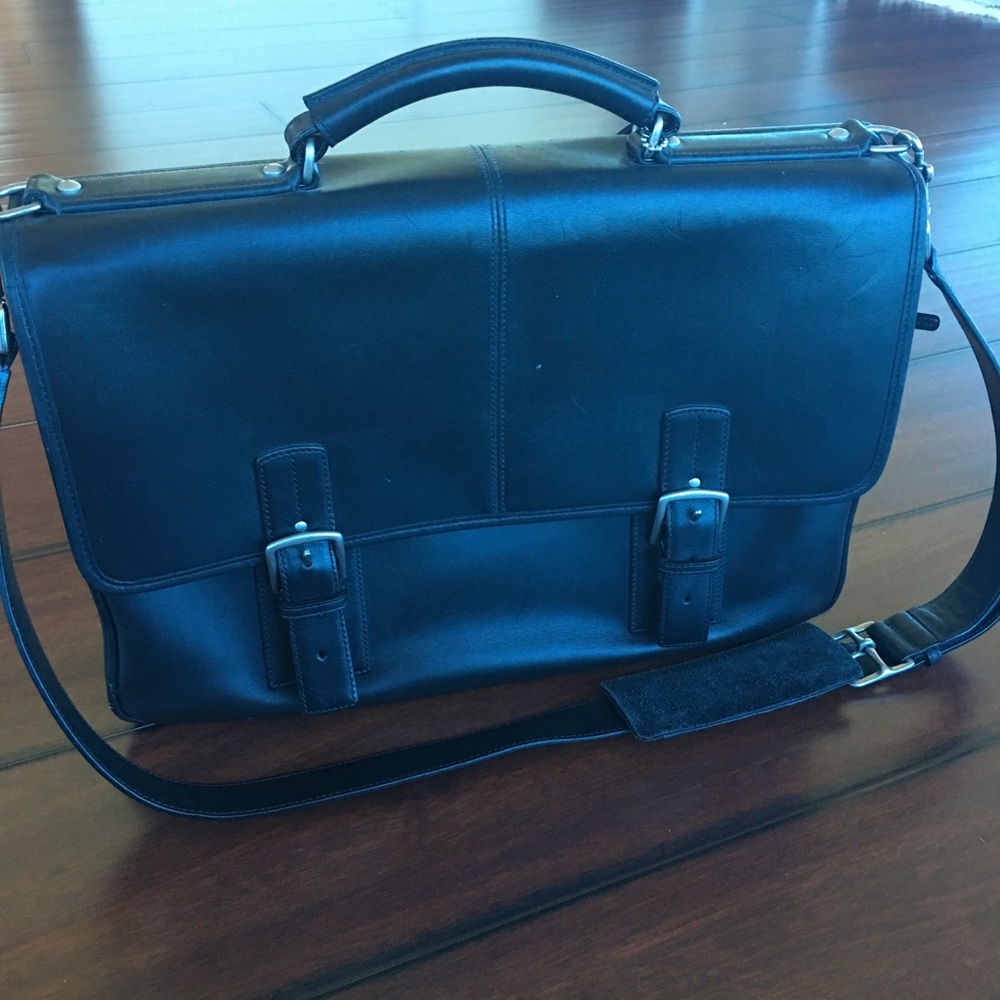 Men’s Coach leather shoulder briefcase laptop bag
